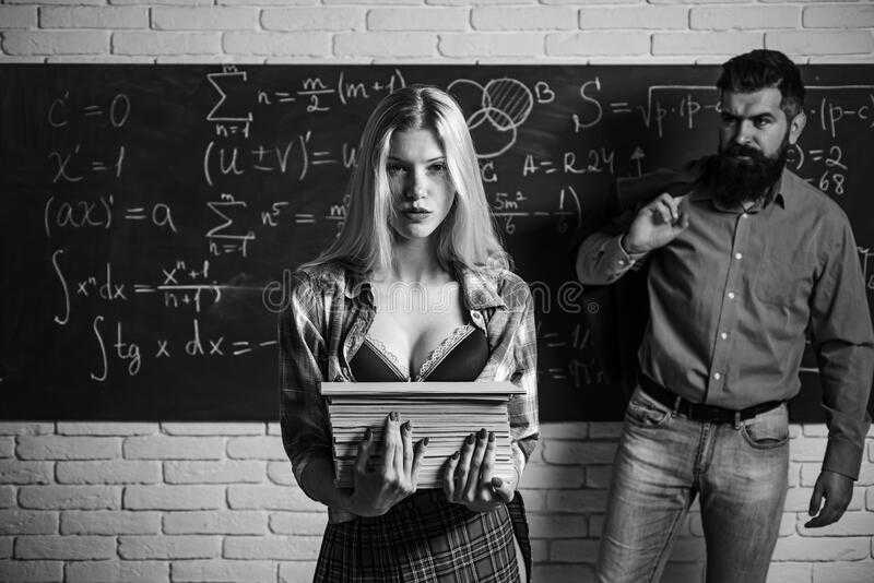 Я влюбилась в учителя "любовь между учителем и ученицей"