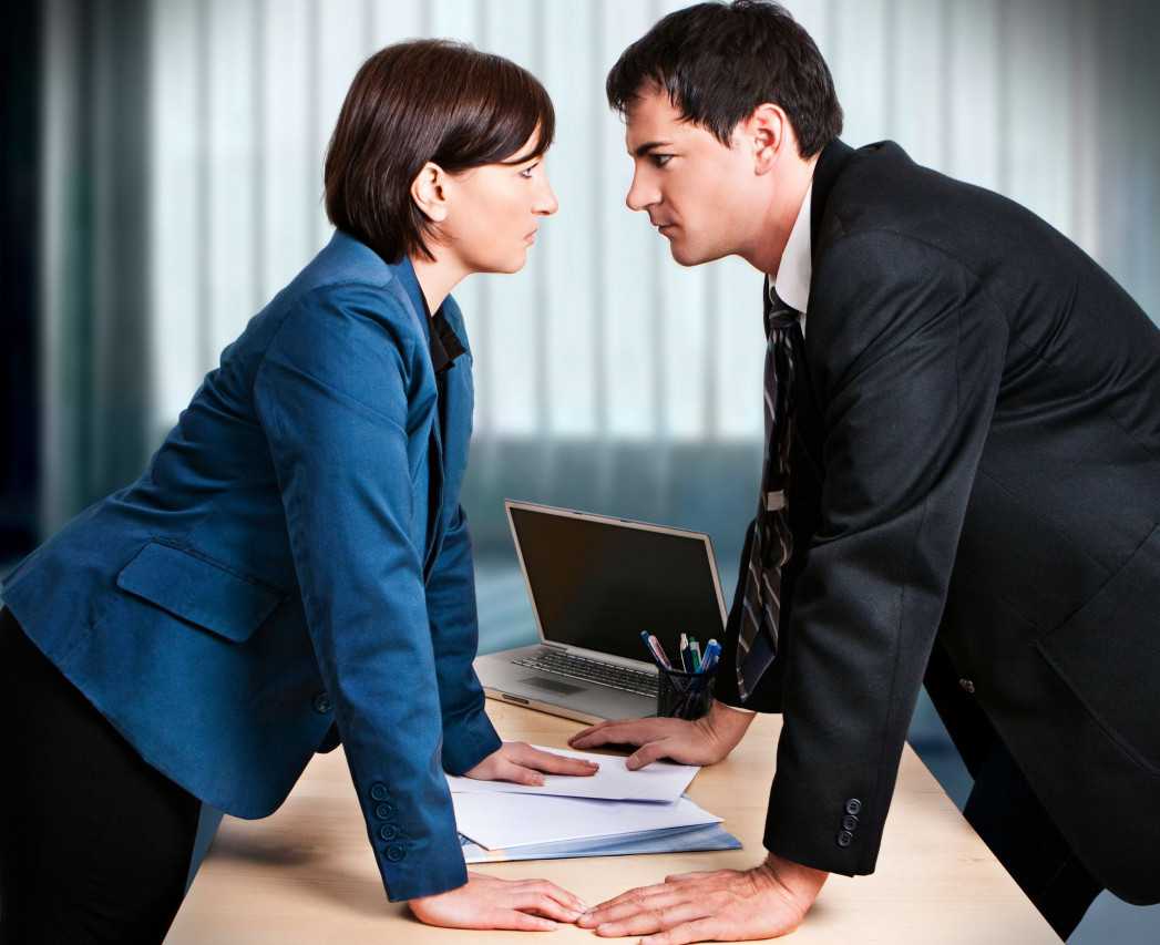 Как сказать начальнику об увольнении с работы: подходящие фразы и пример разговора с руководителем
