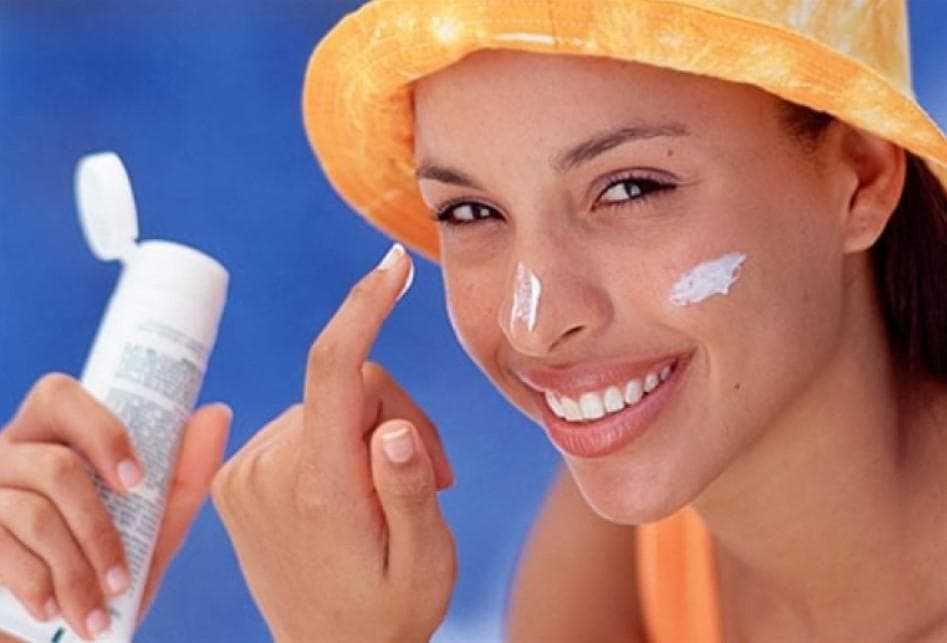Уход за кожей летом: очищение, увлажнение, защита от солнца