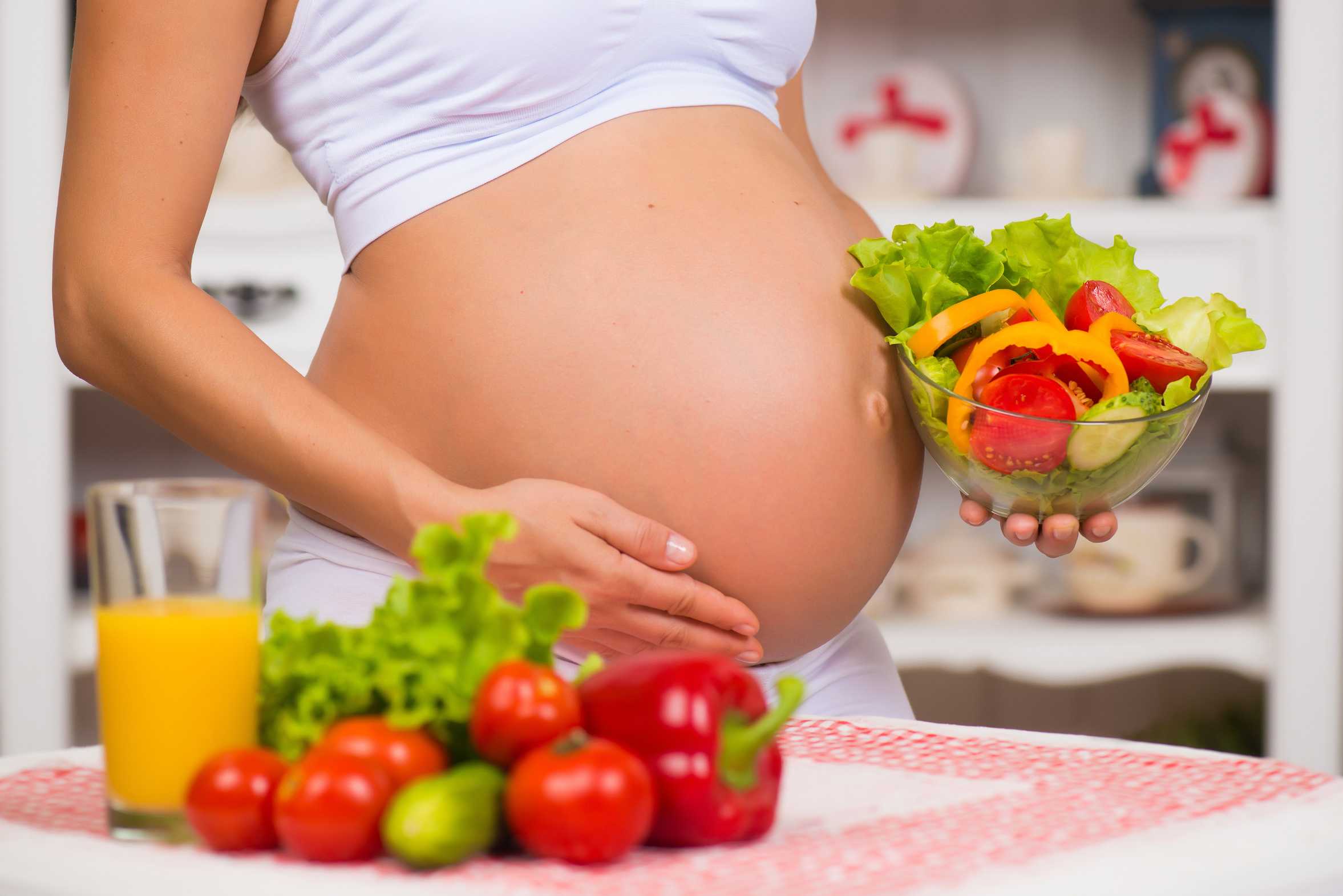 Comer mucha fruta en el embarazo