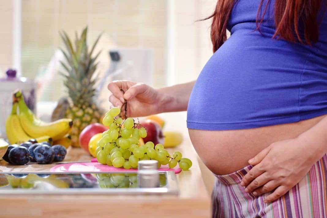 Питание для беременных, чтобы не поправиться: калорийность, меню и триместры